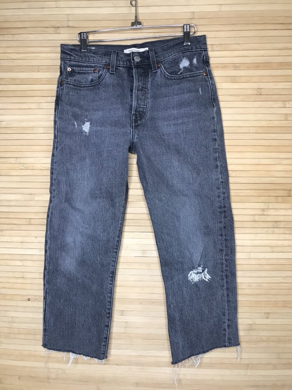 LEVIS premium Wedgie Straight Jeans Distressed Raw Hem Button Fly Black 27 crop
